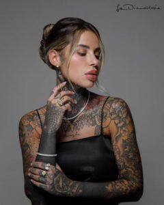 Lee más sobre el artículo Women with Tattoos: Embracing Individuality and Self-Expression