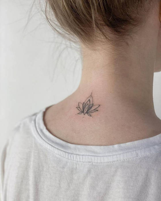 tatuajes de anne pokes 12 30 Diminutos Tatuajes con Detalles Perfectos hechos por ANYA BARSUKOVA