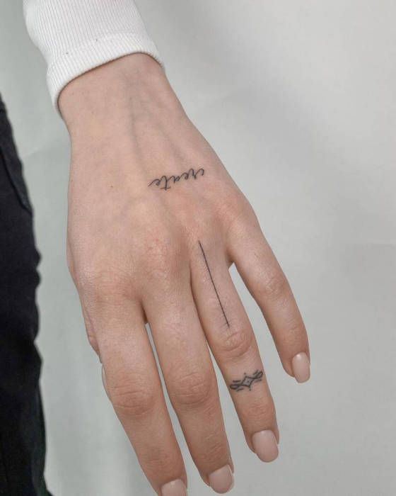 tatuajes de anne pokes 8 30 Diminutos Tatuajes con Detalles Perfectos hechos por ANYA BARSUKOVA