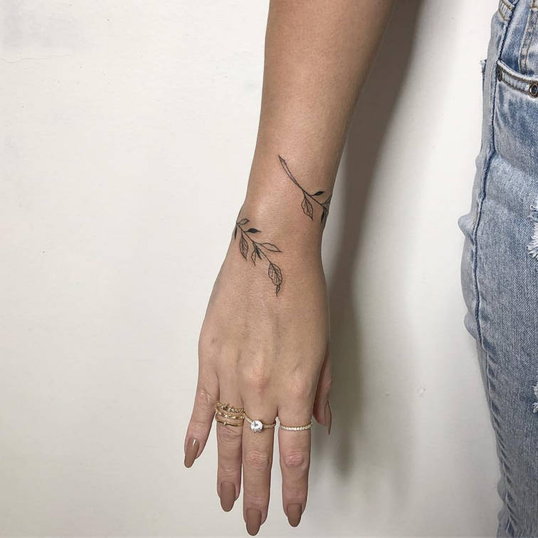 tatuajes de pulseras 10 Los Tatuajes de Pulseras: El nuevo accesorio Favorito de Muchas